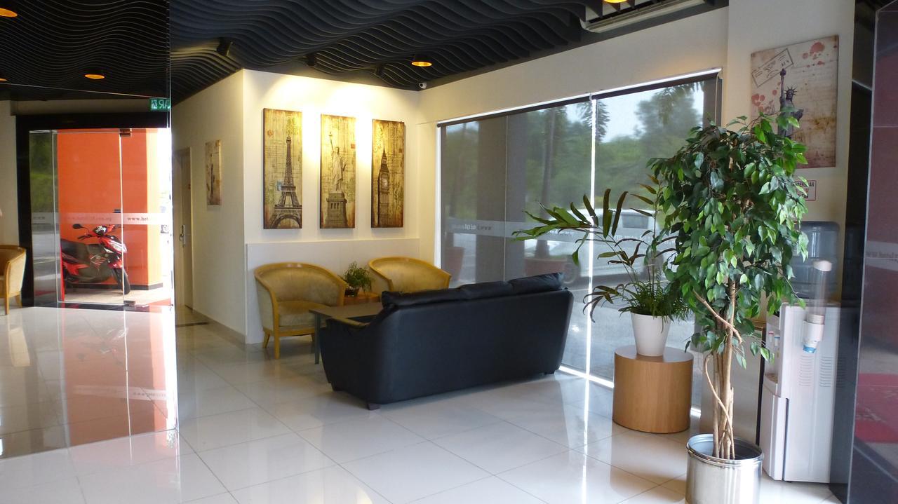 Hotel Uptown Subang Airport Shah Alam Esterno foto