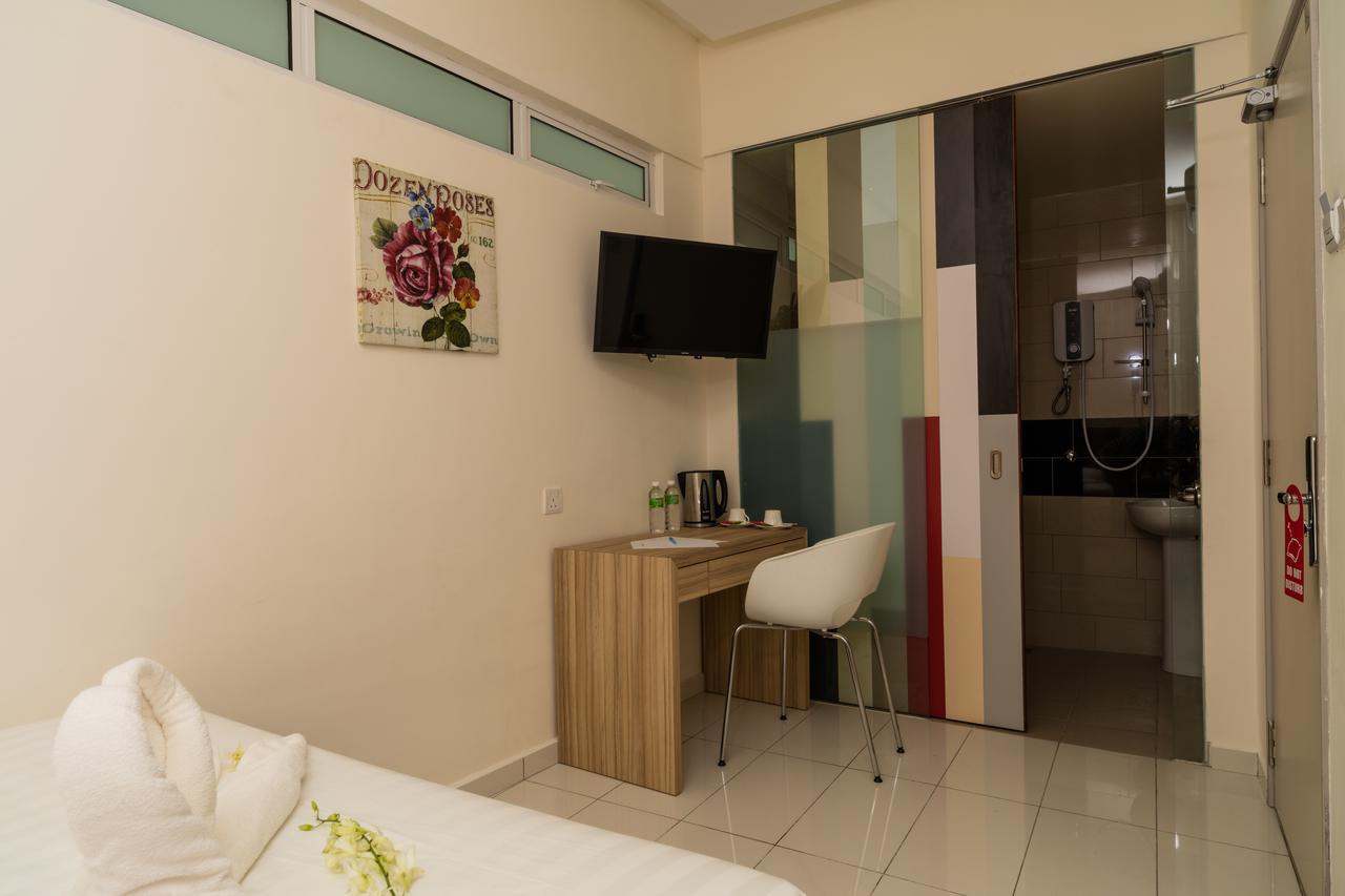 Hotel Uptown Subang Airport Shah Alam Esterno foto