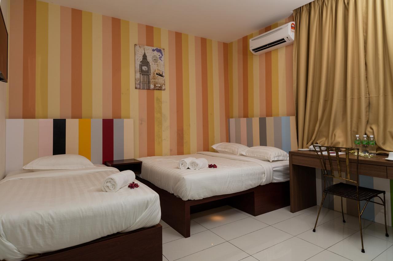 Hotel Uptown Subang Airport Shah Alam Esterno foto