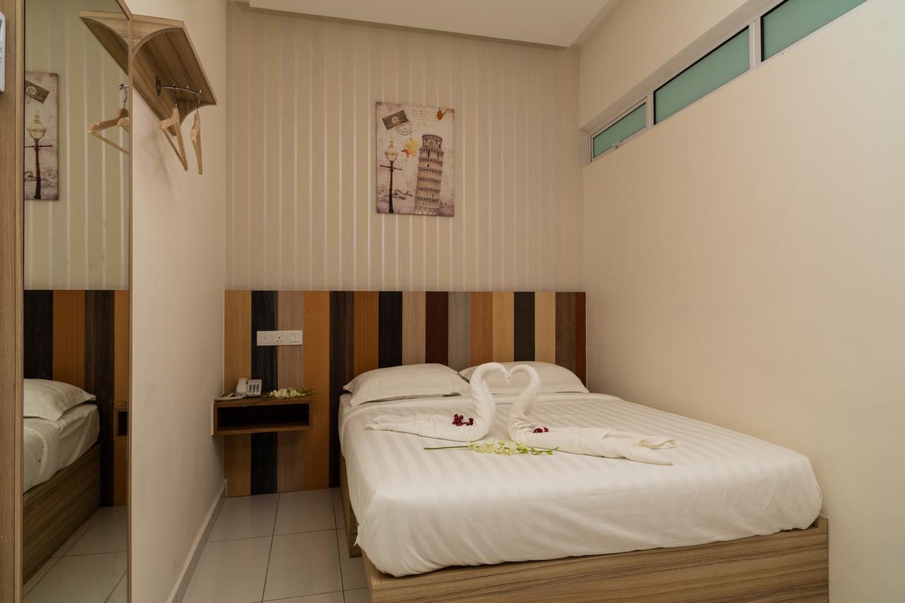 Hotel Uptown Subang Airport Shah Alam Esterno foto