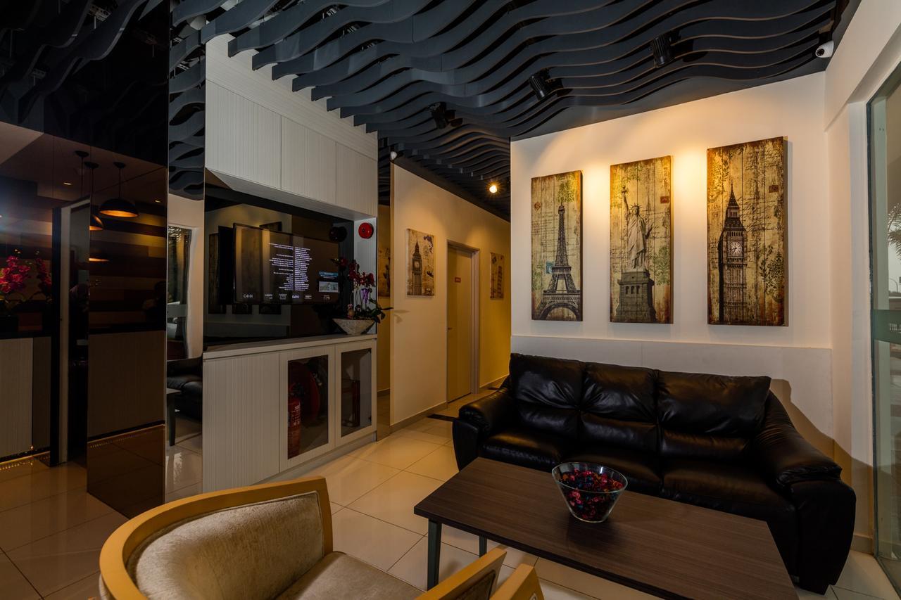 Hotel Uptown Subang Airport Shah Alam Esterno foto
